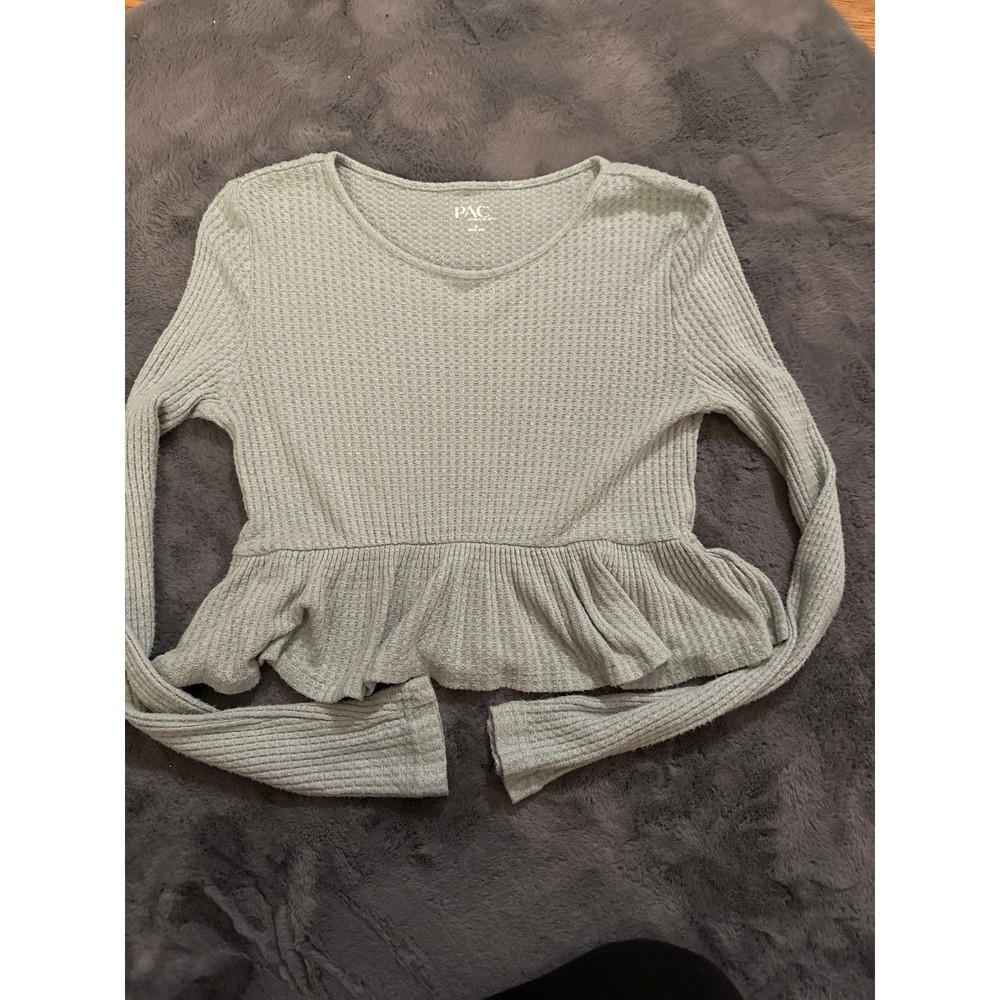 Long Sleeve Ruffle bottom top